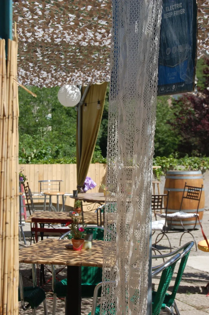 Guinguette castellane terrasse bord verdon bare et restaurant