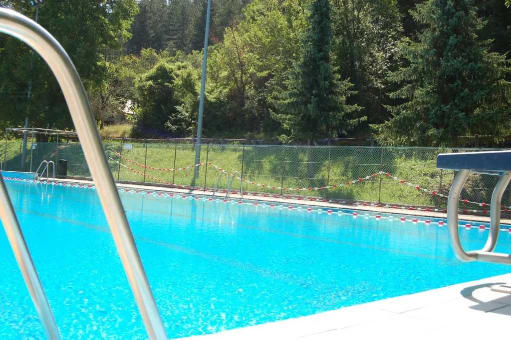 piscine plein air castellane